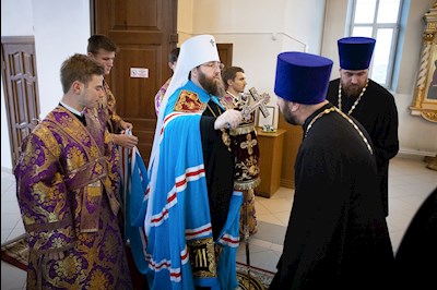 Митрополит Игнатий совершил всенощное бдение с чином воздвижения Креста в кафедральном соборе Живоначальной Троицы г. Вольска