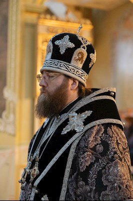 Митрополит Игнатий совершил Литургию Преждеосвященных Даров в Покровском соборе г. Саратова