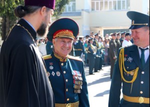 Священник поздравил курсантов с принятием военной присяги