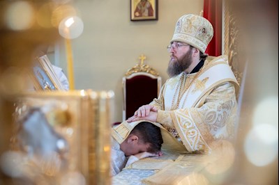 Митрополит Игнатий совершил Божественную литургию в Покровском соборе г. Саратова