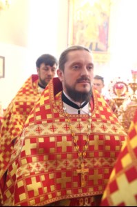 Митрополит Лонгин возглавил Литургию с сурдопереводом