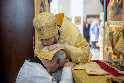 Митрополит Игнатий совершил Божественную литургию в Свято-Алексиевском женском монастыре г. Саратова