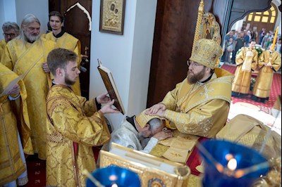 Митрополит Игнатий совершил Божественную литургию в Свято-Алексиевском женском монастыре г. Саратова