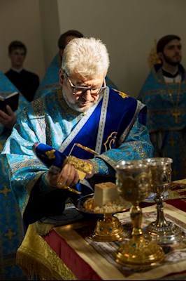 Митрополит Игнатий совершил Божественную литургию в храме святого апостола и евангелиста Иоанна Богослова с. Казанла Базарно-Карабулакского района