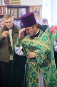 Божественная литургия в храме во имя преподобного Сергия Радонежского поселок Юбилейный г.Саратова