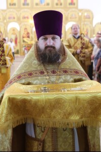 Божественная Литургия в храме святых первоверховных апостолов Петра и Павла г.Красноармейска