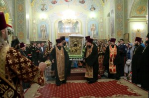 В Саратов принесена чудотворная Феодоровская икона Божией Матери