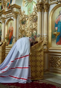 Божественная литургия в храме в честь Покрова Пресвятой Богородицы г. Саратова