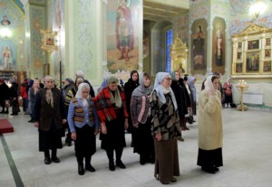 Всенощное бдение в храме в честь Покрова Пресвятой Богородицы г. Саратова