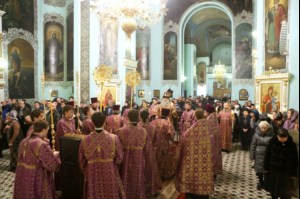 Всенощное бдение в храме в честь Сошествия Святого Духа г.Саратова