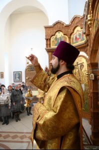Божественная литургия в храме во имя святого равноапостольного великого князя Владимира г. Саратова
