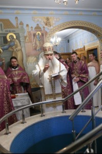 Крещальная литургия в Свято-Троицком кафедральном соборе г. Саратова