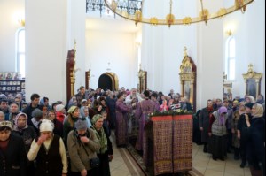 Божественная литургия в храме во имя святого великомученика Георгия Победоносца г.Саратова