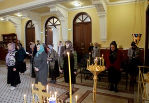 Царские часы на Архиерейском подворье — храме во имя святого апостола и евангелиста Иоанна Богослова при Саратовской православной духовной семинарии
