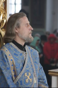 Божественная литургия в храме во имя Живоначальной Троицы Покровска (Энгельса)