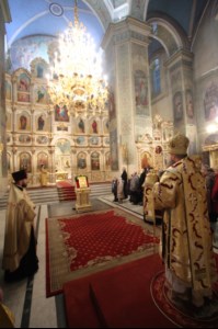 Всенощное бдение в храме в честь Покрова Божией Матери Саратова