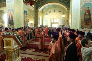 Пасхальная вечерня в храме Покрова Пресвятой Богородицы г.Саратова