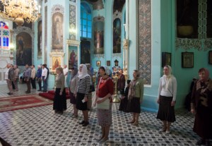 Всенощное бдение в храме в честь Сошествия Святого Духа г.Саратова