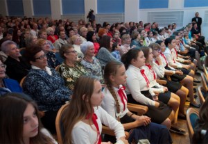 Архиерейский мужской хор принял участие в творческом вечере основателя и художественного руководителя Саратовского губернского театра хоровой музыки