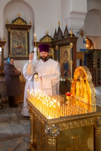 Панихида в храме в честь иконы Божией Матери "Утоли моя печали" г. Саратова