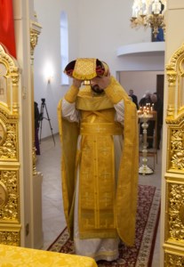 Совершена первая Литургия в новом храме на Увекском кладбище г.Саратова