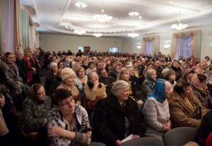 В Саратове прошла встреча с протоиереем Артемием Владимировым