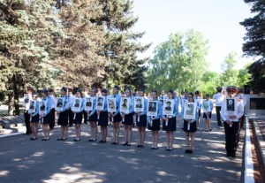 В День памяти и скорби на Воскресенском кладбище Саратова совершена заупокойная лития