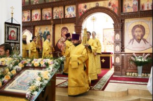 Божественная литургия в храме в честь Нерукотворного Образа Спасителя г. Саратова