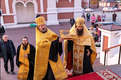 В Саратов принесен ковчег с мощами блаженной Матроны Московской