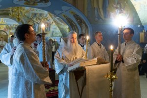 Митрополит Лонгин совершил чин Великого освящения воды