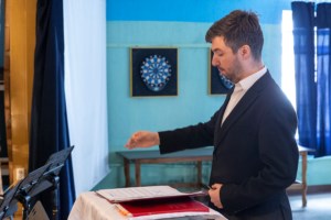 Архиерейский хор выступил в исправительной колонии