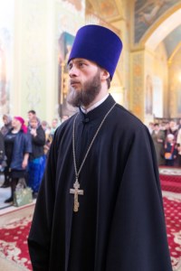 Божественная литургия в храме в честь Покрова Пресвятой Богородицы г. Саратова