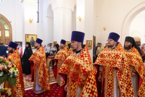 Божественная литургия в Свято-Алексиевском женском монастыре г. Саратова