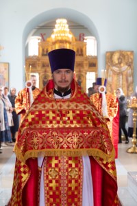 Божественная литургия в храме в честь Покрова Пресвятой Богородицы г. Петровска