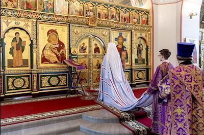 Божественная литургия в Свято-Никольском мужском монастыре г. Саратова