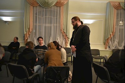 При Покровском соборе Саратова прошел молодежный «квиз»
