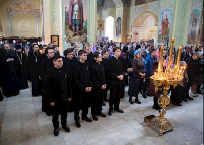 Митрополит Игнатий совершил вечернее богослужение с чином прощения в Покровском соборе г. Саратова