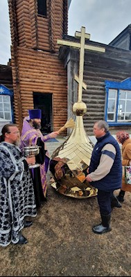 На храм в честь иконы Божией Матери «Всецарица» установлен центральный купол