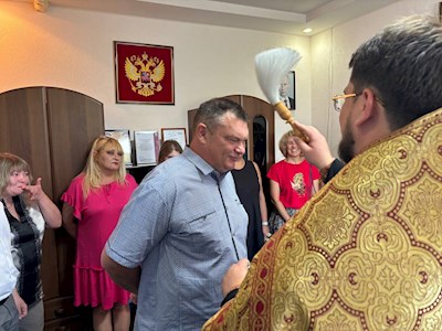 Руководитель отдела освятил здание регионального Управления спецсвязи