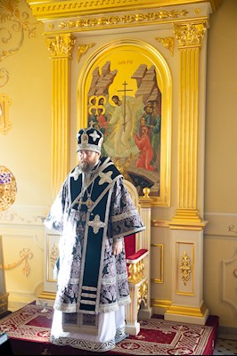 Митрополит Игнатий совершил Литургию Преждеосвященных Даров в храме святого апостола и евангелиста Иоанна Богослова при СПДС