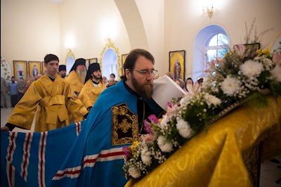 Митрополит Игнатий совершил Великое освящение храма святой блаженной Ксении Петербургской п. Красный Текстильщик и Божественную литургию в новоосвященном храме
