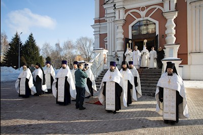В Покровском соборе прошла торжественная встреча саратовских святителей