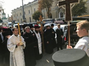 Митрополит Лонгин принял участие в погребении новопреставленного Митрополита Нежинского и Прилукского Иринея