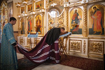 Митрополит Игнатий возглавил соборное архиерейское богослужение в Свято-Троицком кафедральном соборе г. Покровска (Энгельса)