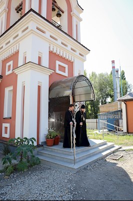 Митрополит Игнатий совершил объезд саратовских храмов