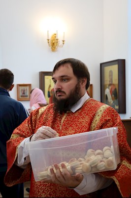 Божественная литургия в храме новомучеников и исповедников Саратовских г. Саратова