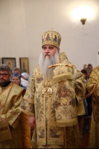 Божественная литургия в храме в честь Покрова Пресвятой Богородицы р.п. Новые Бурасы