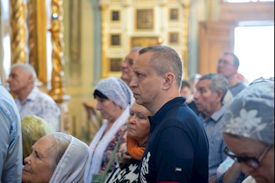 Митрополит Игнатий совершил Божественную литургию в Покровском соборе г. Саратова
