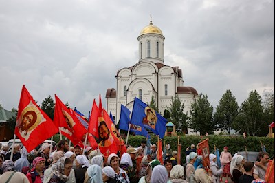 Митрополит Игнатий совершил Литургию в храме великомученика Георгия Победоносца г. Саратова