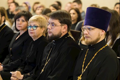 Митрополит Игнатий наградил победителей регионального этапа конкурса «Красота Божьего мира»